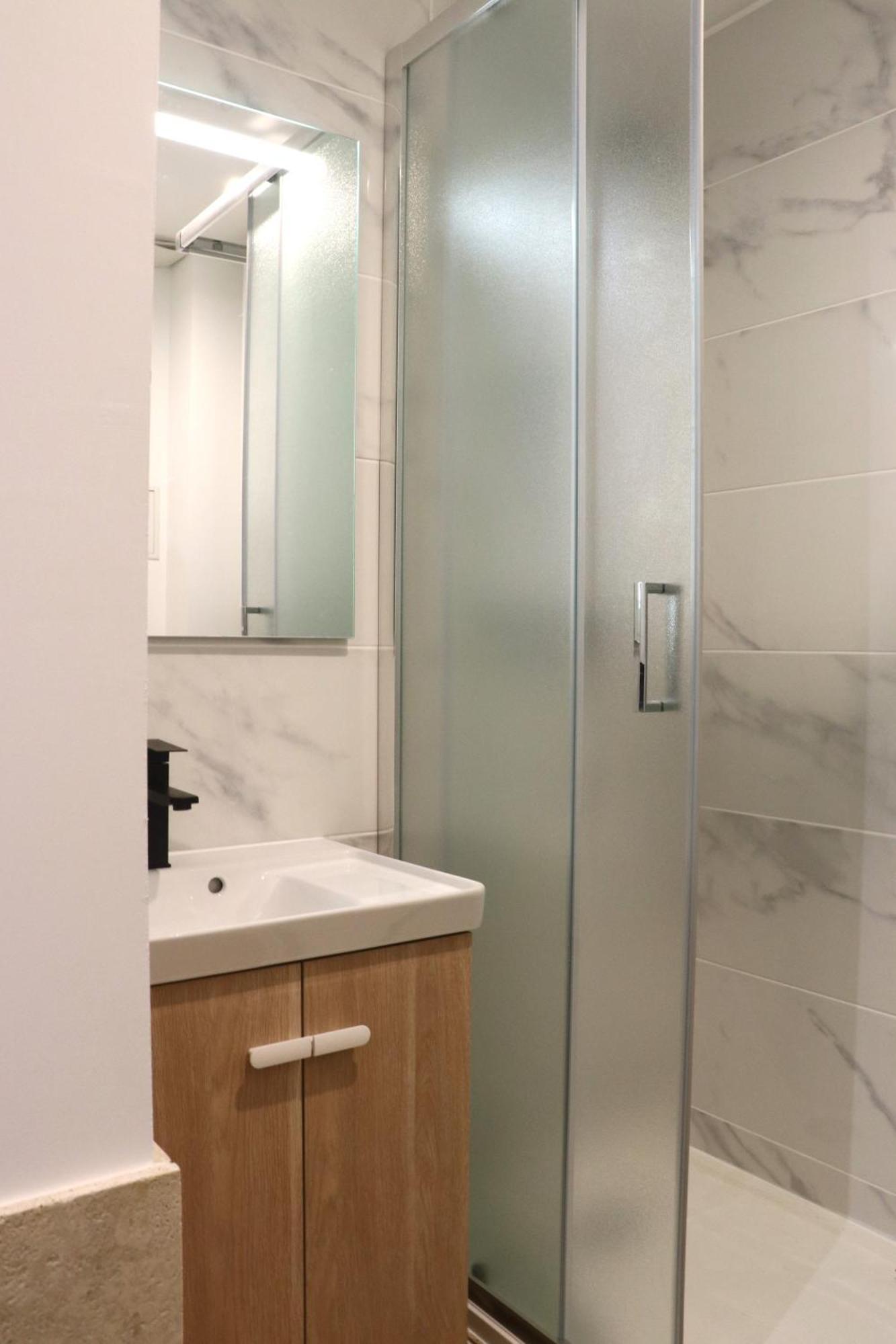 Superbes Appartements Modernes Et Neufs Bagnols-sur-Cèze Esterno foto