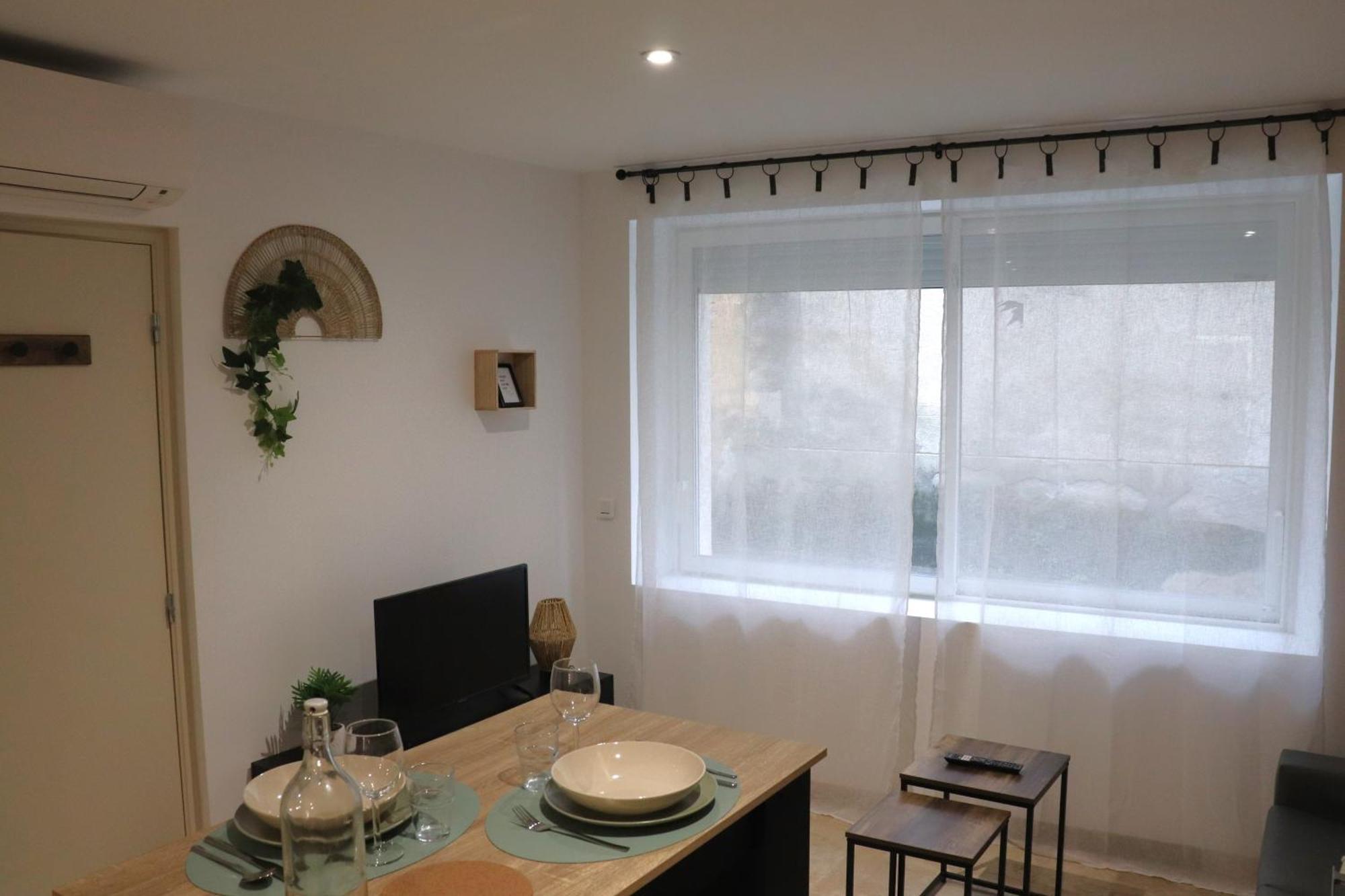 Superbes Appartements Modernes Et Neufs Bagnols-sur-Cèze Esterno foto